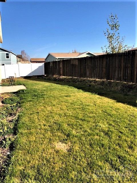 Ni Lah Sha Village - Residential