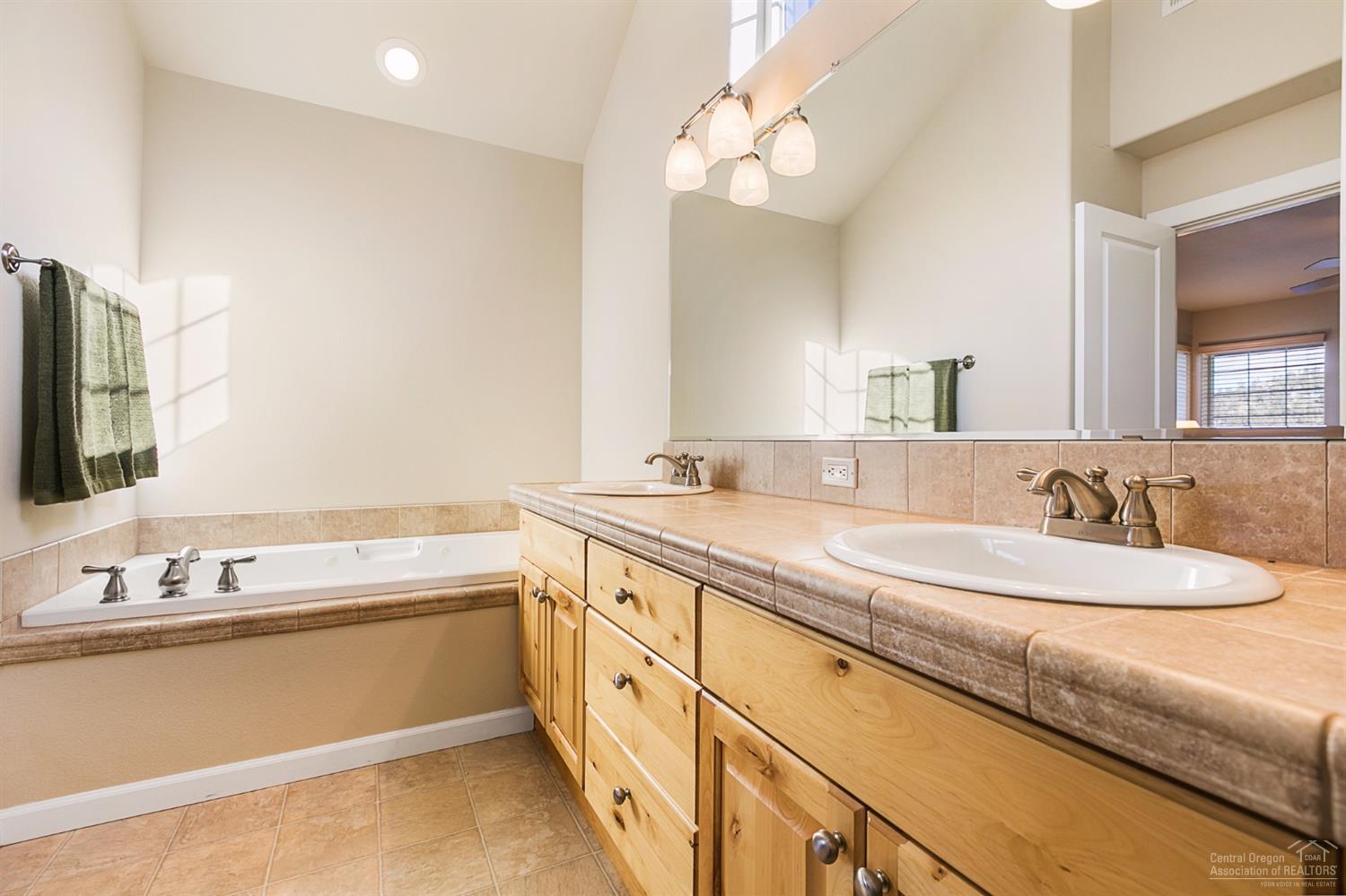 Awbrey Point - Residential