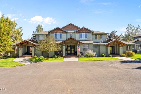 Photo of 964 Golden Pheasant Drive, Redmond, OR 97756 (MLS # 220228551)
