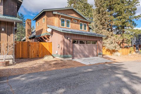 Tiny photo for 714 S Wrangler Court, Sisters, OR 97759 (MLS # 220215699)