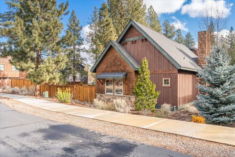 Tiny photo for 714 S Wrangler Court, Sisters, OR 97759 (MLS # 220215699)