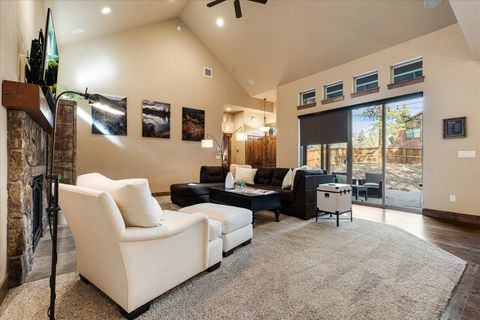 Tiny photo for 714 S Wrangler Court, Sisters, OR 97759 (MLS # 220215699)