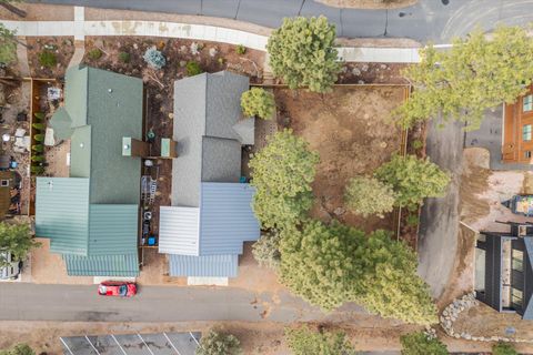 Tiny photo for 714 S Wrangler Court, Sisters, OR 97759 (MLS # 220215699)