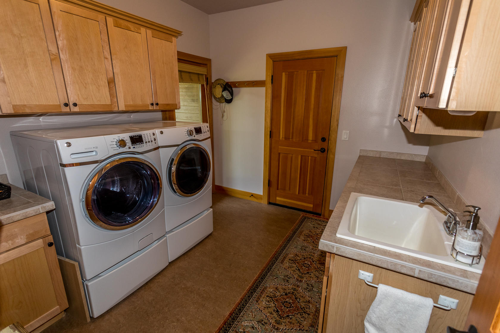 Pine Meadow Vill - Residential