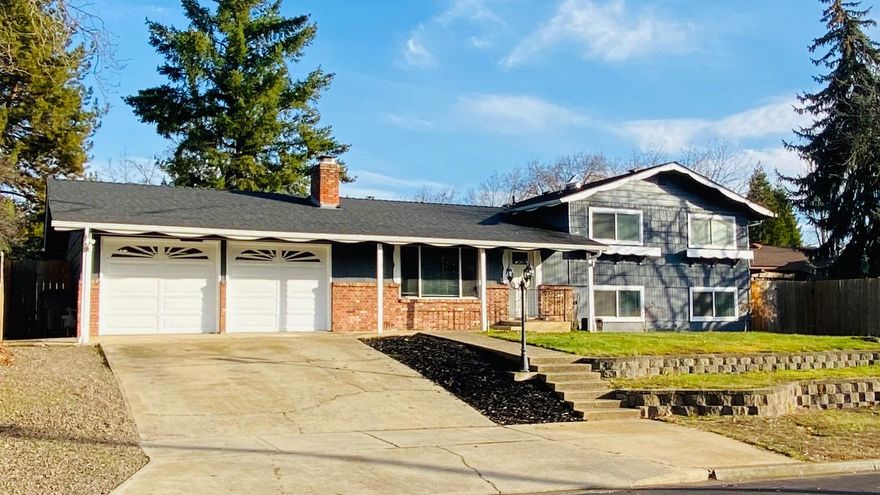 Beautiful East Medford home. Priced to sell! Located in a desirable area, close to shopping, restaurants and medical. Lots of upgrades, spacious back yard. Home features cozy wood burning fireplace, finished 2 car garage with openers, remodeled kitchen with an above stove pot filler and recessed lighting, remodeled bathrooms with dual vanities, linen cabinets and plenty of storage, newer flooring throughout most of the home. New exterior paint. Home features newer Lennox Mini splits heating and air conditioning. Home is energy efficient by Energy Trust of Oregon.
Home features newer vinyl windows, a proper pantry and stainless steel Samsung appliances. Fenced garden area has its own water spigot, shed, inground sprinkler system in both front and back yard. Smoke and carbon monoxide detector is linked to the alarm system for extra protection. Home features camera security system. Seller will purchase First American HW Value Plan Package for the buyer.