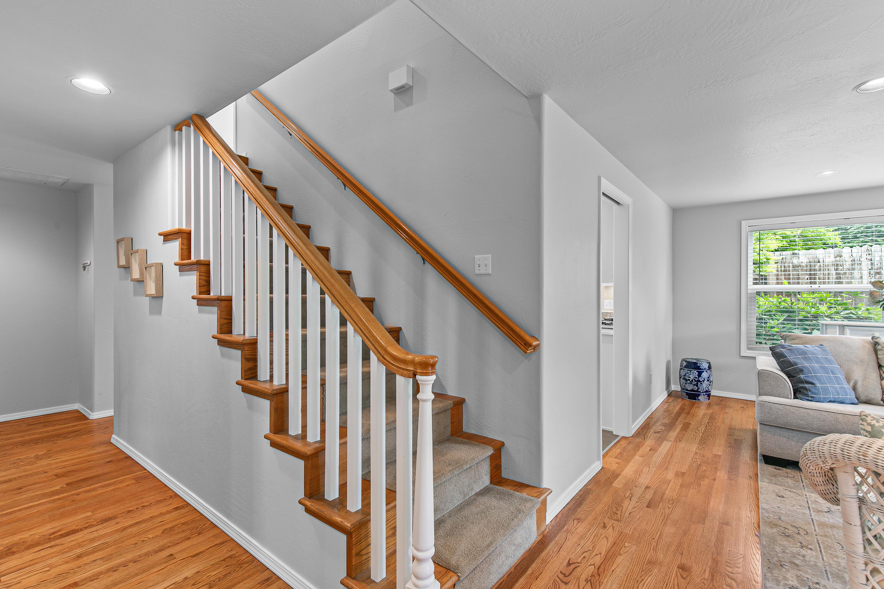 Ridge Way Heights - Residential