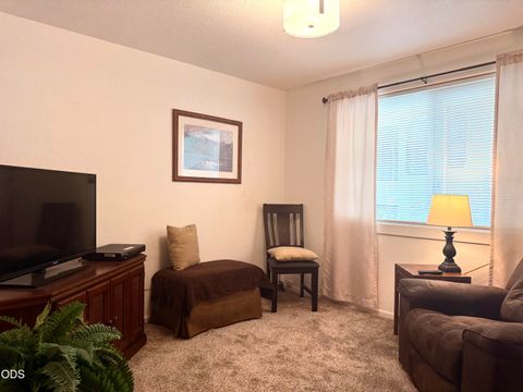 Tiny photo for 1002 Angler Lane, Grants Pass, OR 97527 (MLS # 220224195)