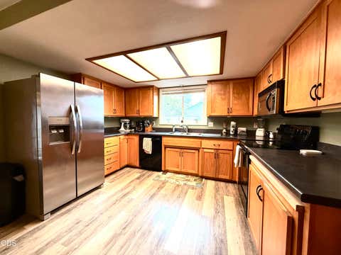 Tiny photo for 1002 Angler Lane, Grants Pass, OR 97527 (MLS # 220224195)