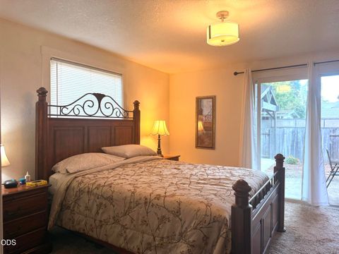 Tiny photo for 1002 Angler Lane, Grants Pass, OR 97527 (MLS # 220224195)