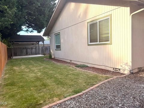 Tiny photo for 1002 Angler Lane, Grants Pass, OR 97527 (MLS # 220224195)