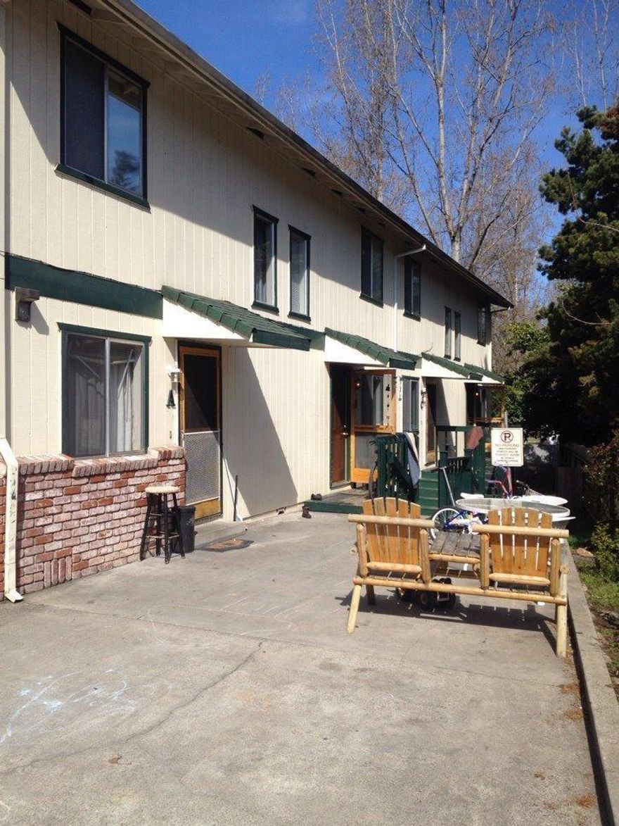 A well kept 4 plex with covered carports for each unit. All units are on main floor with a second floor close to business and city shopping. Easy access to Redwood Hwy and I-5. Units are Town House style no one is above or below you.