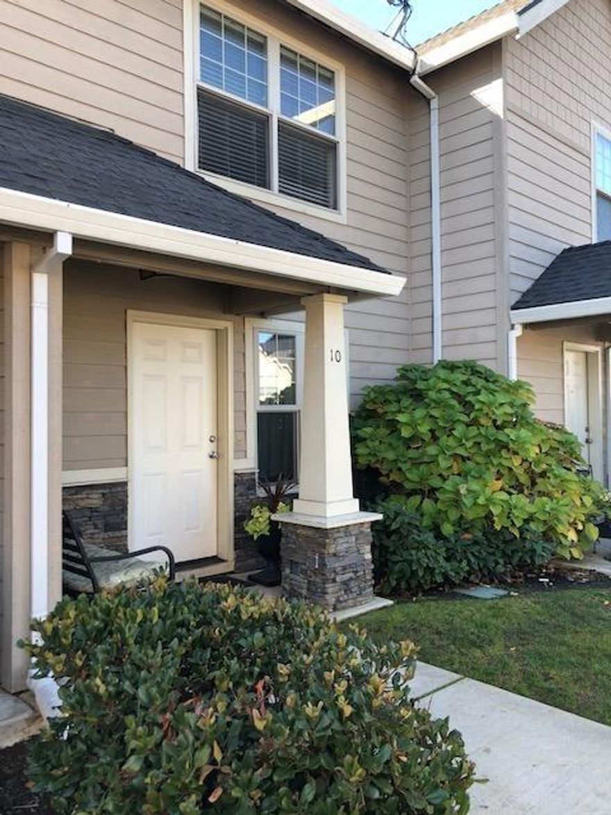 Low-maintenance living at this Midway Townhome-style Condo! Granite counters and great cabinet storage in kitchen. Washer and dryer closet off kitchen. bath on lower level. Bedrooms and full bathroom on upper level. Linen storage closet and sink vanity in upstairs landing. Patio and exterior storage closet. Short commute to the Rogue Valley Mall, Costco and Trader Joe's. HOA fees are approx. $185 a month and include water, sewer, garbage, exterior maintenance and landscaping. Exterior maintenance currently in progress on units.