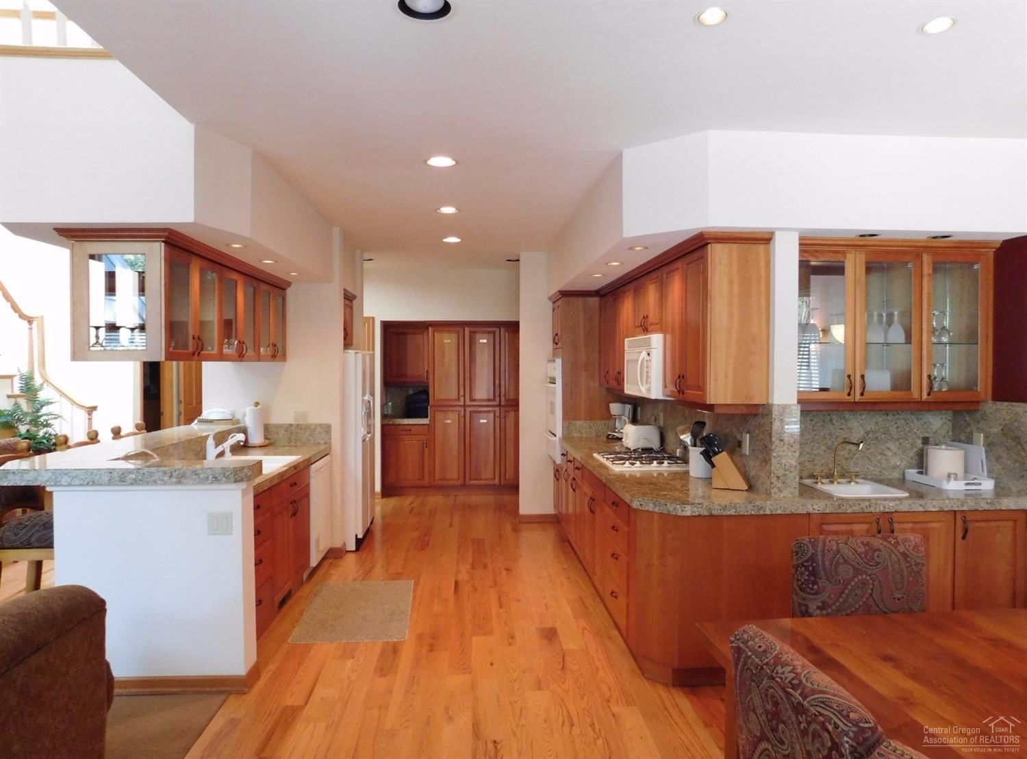 StoneTH - Residential