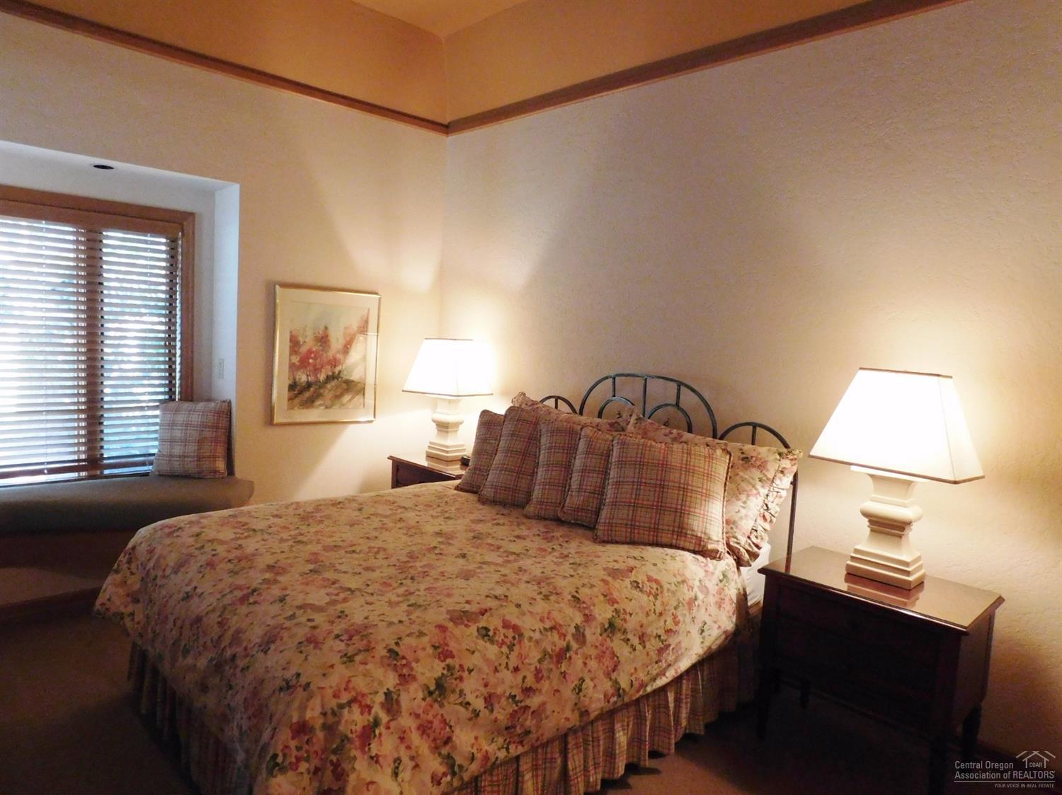 StoneTH - Residential