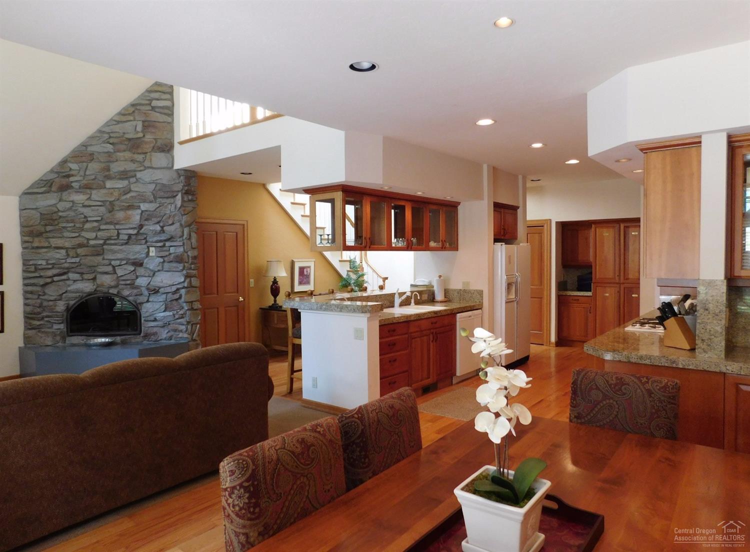 StoneTH - Residential