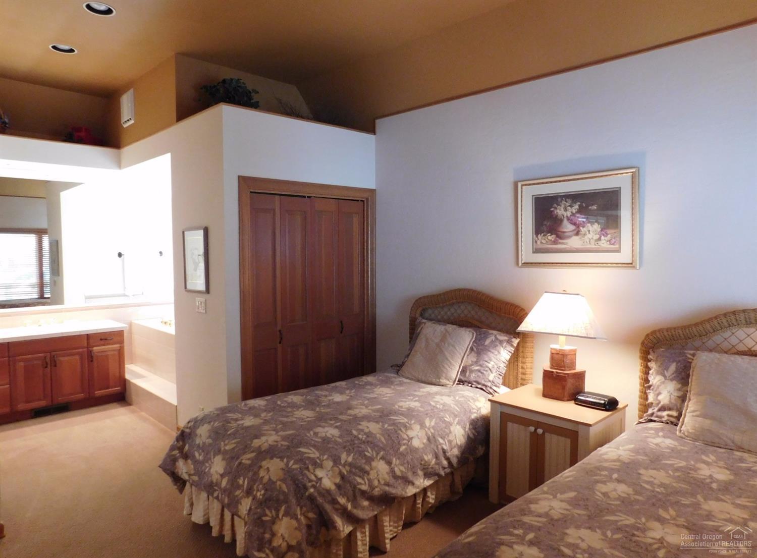 StoneTH - Residential