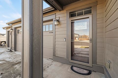 Tiny photo for 5008 Amberview Lane, Klamath Falls, OR 97603 (MLS # 220213690)