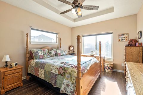 Tiny photo for 5008 Amberview Lane, Klamath Falls, OR 97603 (MLS # 220213690)