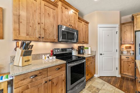 Tiny photo for 5008 Amberview Lane, Klamath Falls, OR 97603 (MLS # 220213690)
