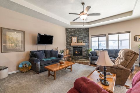 Tiny photo for 5008 Amberview Lane, Klamath Falls, OR 97603 (MLS # 220213690)