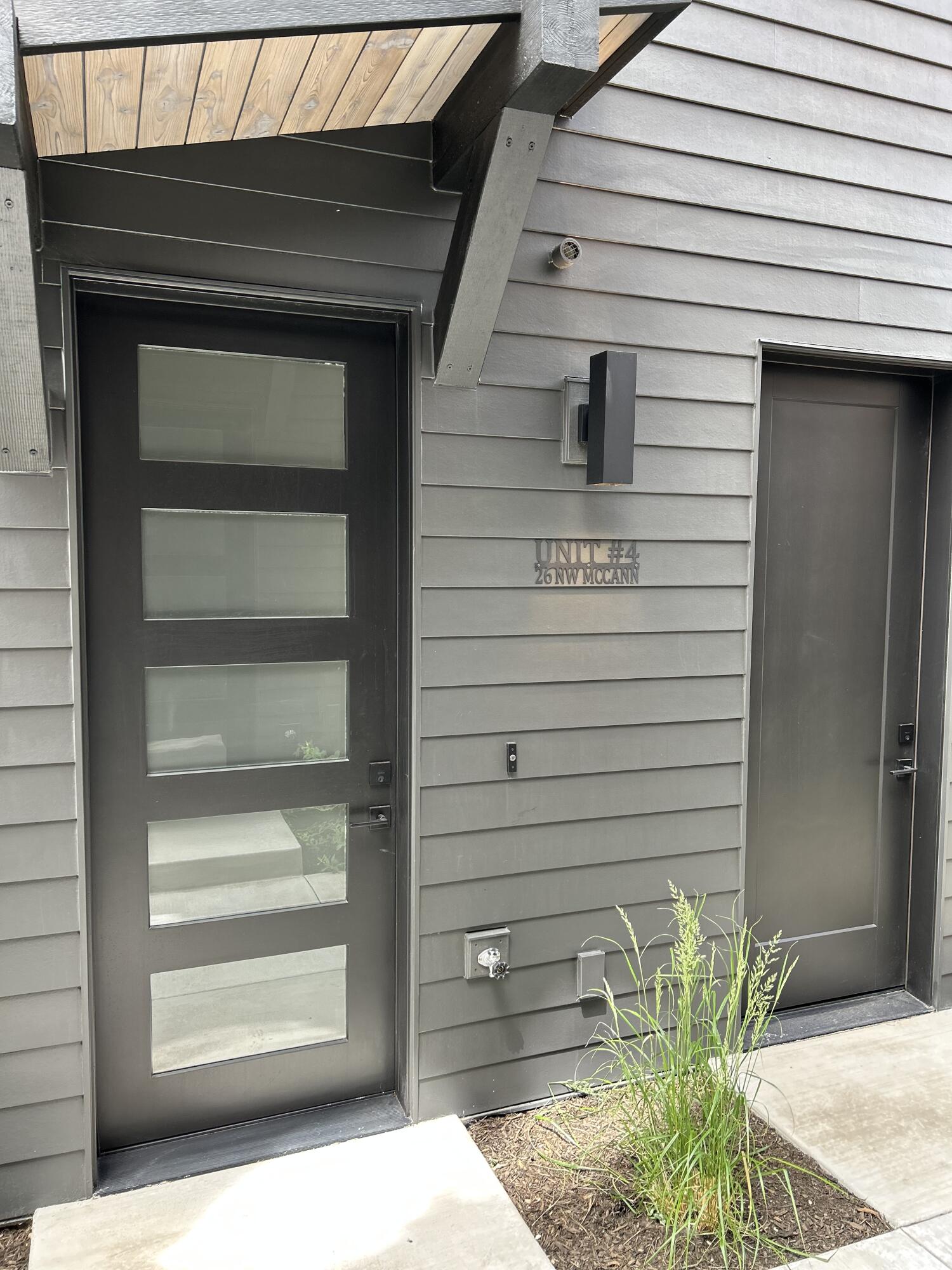 26 NW McCann Avenue UNIT 4