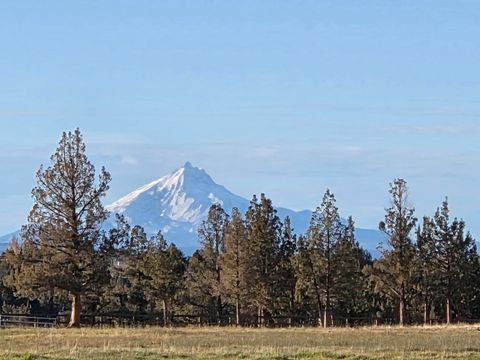 Tiny photo for 6180 SW Wickiup Lane, Redmond, OR 97756 (MLS # 220211681)