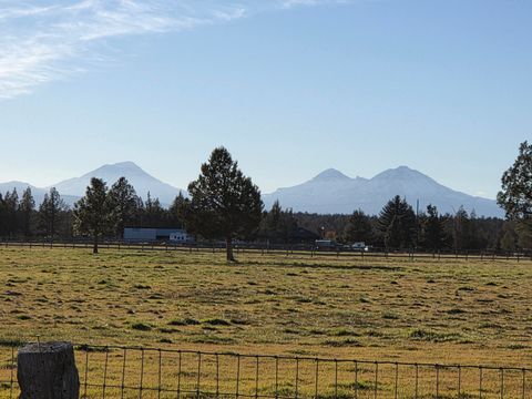 Tiny photo for 6180 SW Wickiup Lane, Redmond, OR 97756 (MLS # 220211681)