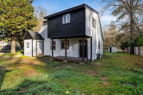 Tiny photo for 3237 De Woody Lane, Grants Pass, OR 97527 (MLS # 220217147)