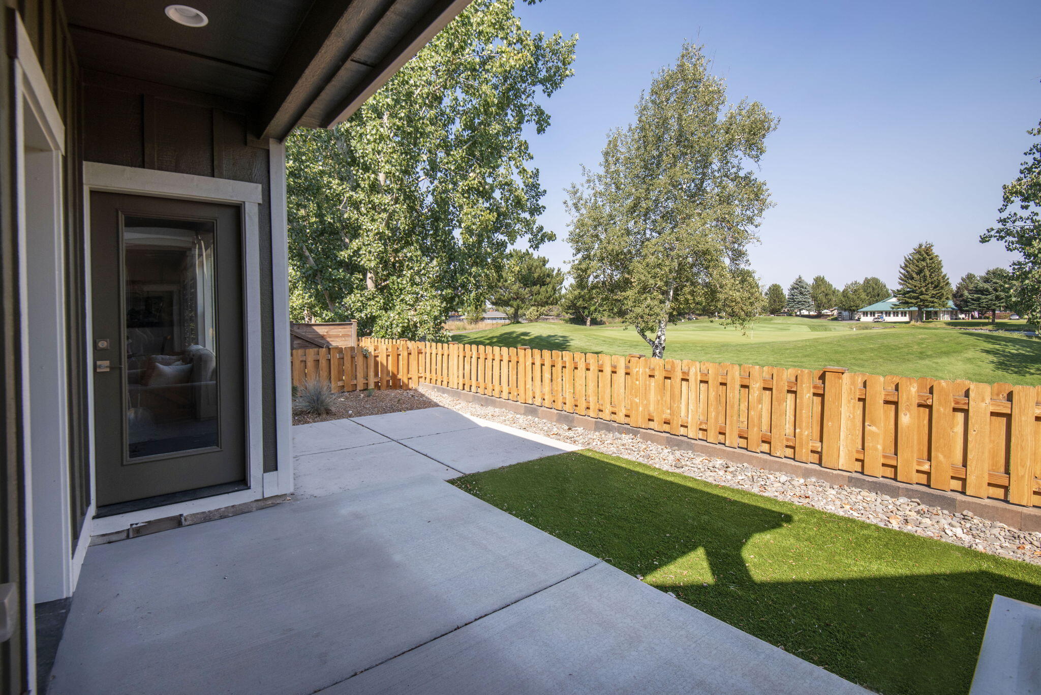 Links Condominiums At The Greens - Residential