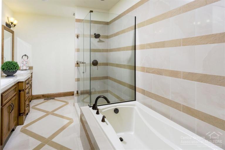 Awbrey Butte - Residential