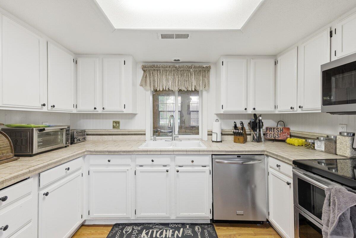 Sarah Park, Resubdivision Of Blocks 1, 2And 3 - Residential