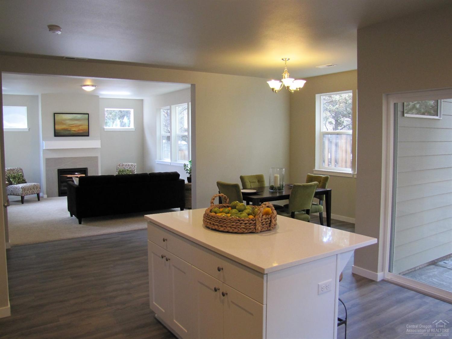 Reed Pointe - Residential