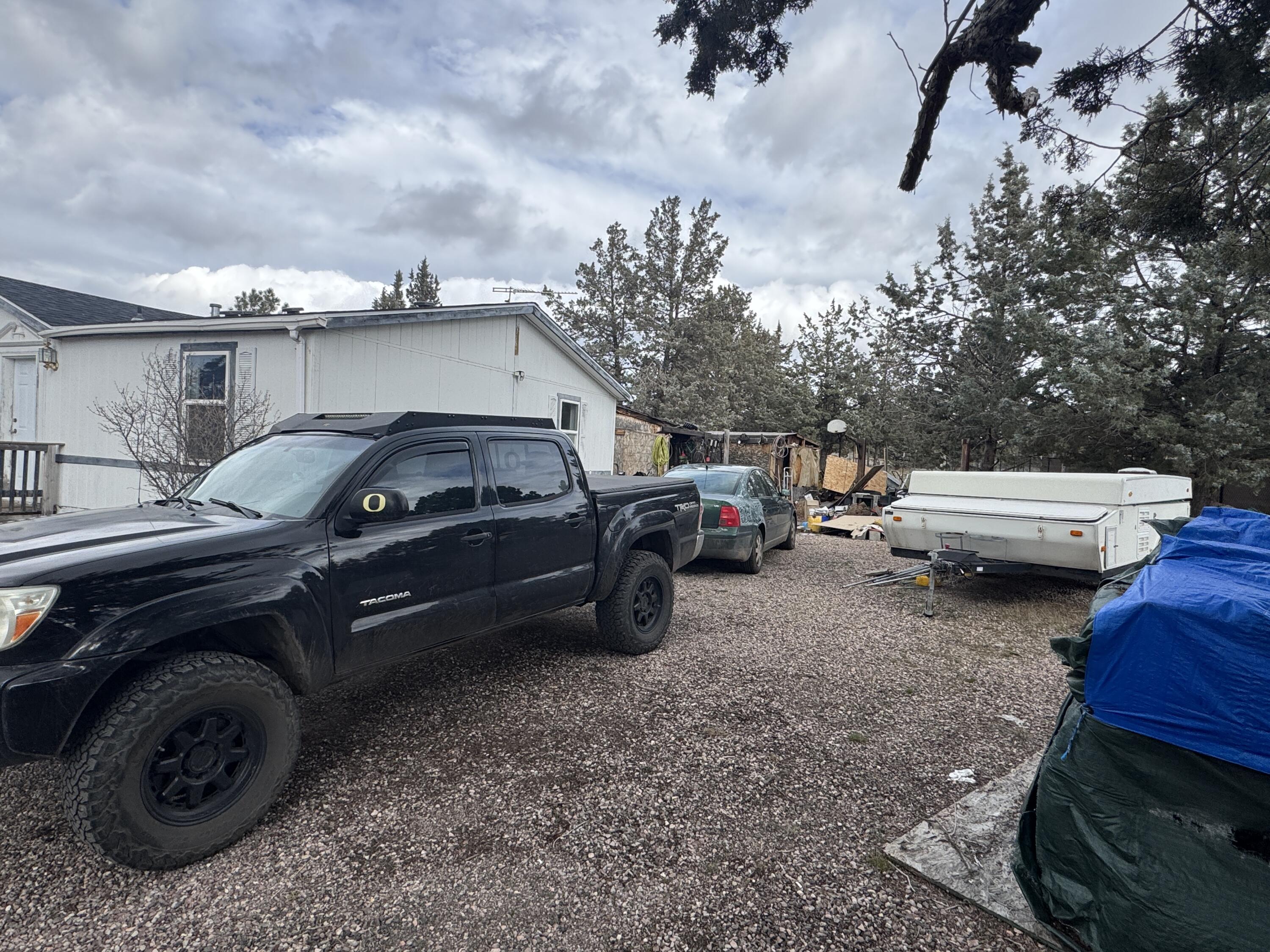 8685 Sisters View Place