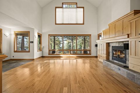 Tiny photo for 3338 NW Windwood Way, Bend, OR 97703 (MLS # 220212727)