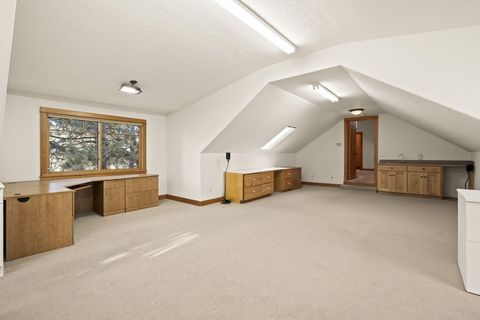 Tiny photo for 3338 NW Windwood Way, Bend, OR 97703 (MLS # 220212727)