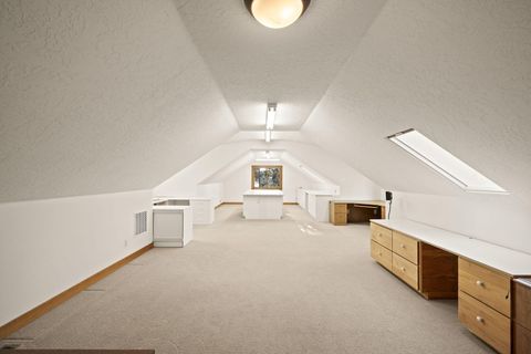 Tiny photo for 3338 NW Windwood Way, Bend, OR 97703 (MLS # 220212727)