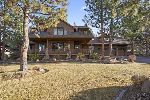 Tiny photo for 3338 NW Windwood Way, Bend, OR 97703 (MLS # 220212727)