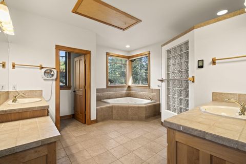 Tiny photo for 3338 NW Windwood Way, Bend, OR 97703 (MLS # 220212727)