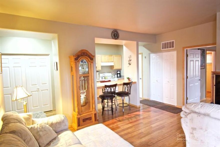 Wonderful 2 bedroom, 2 bath, end and ground unit. Condo adjacent to forest area. This beautifully maintained condo has new bamboo hardwood floors throughout and is move in ready. HOA's include water, sewer, garbage, on-site pool and hot tub, and complete outside maintenance. This is a stunning unit.