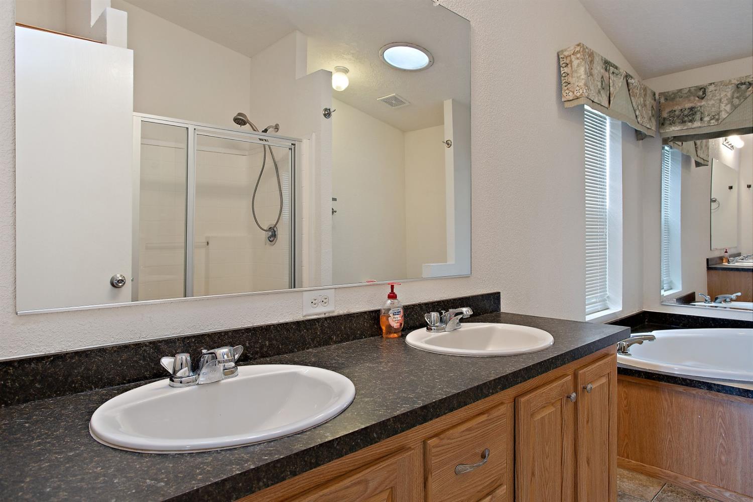 Suncrest Estates - Residential