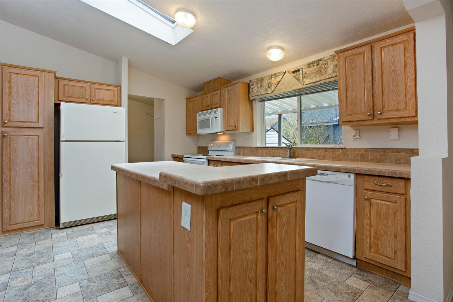 Suncrest Estates - Residential