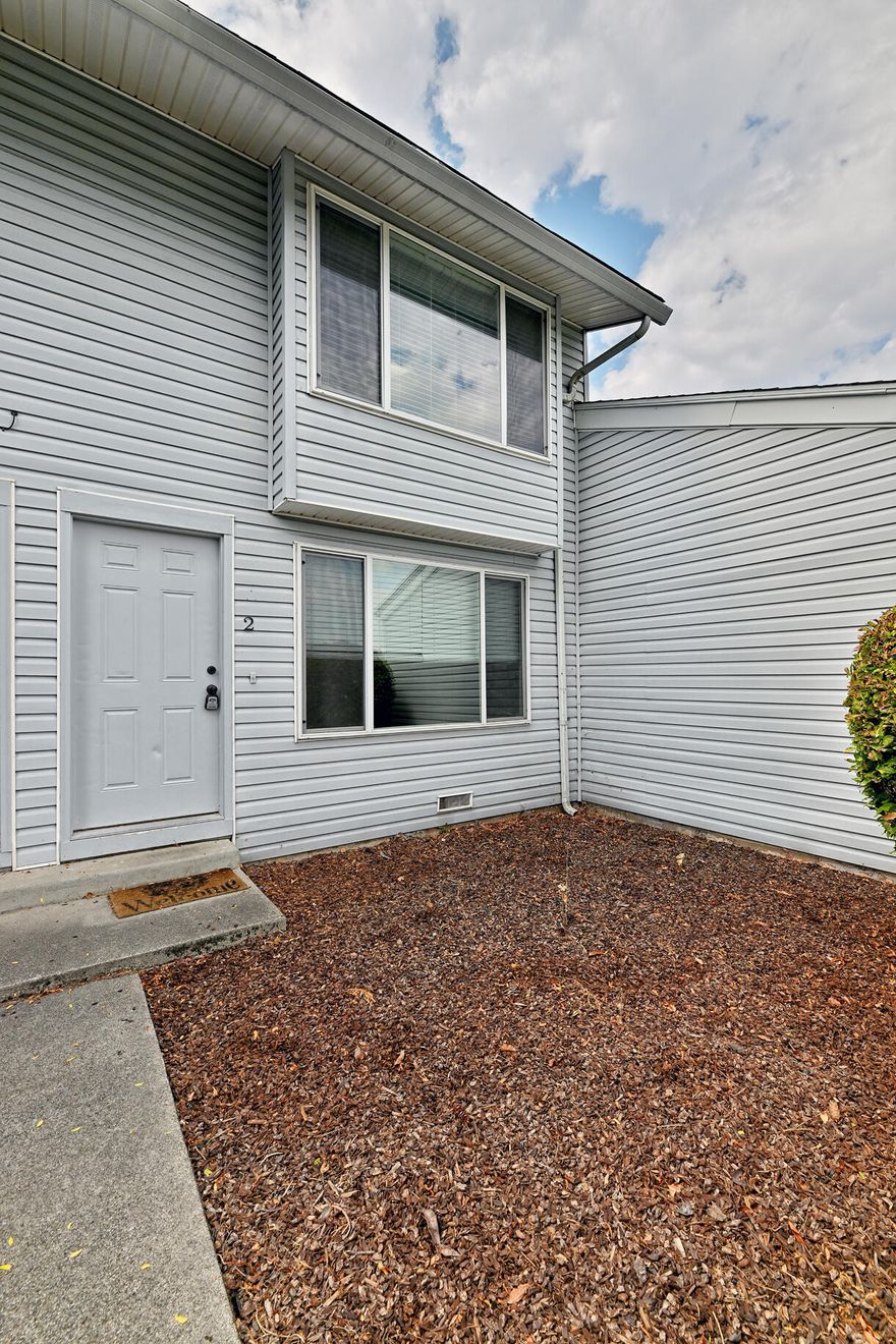 Beautifully Updated Condo in Desirable East Medford! This move-in ready 2 bed, 2 bath condo offers 905 sq ft of stylish and functional living space in one of East Medford's most sought-after locations. Nearly $20,000 in thoughtful upgrades, including luxury vinyl plank flooring (installed just 3 years ago), updated kitchen, newer washer and dryer, new bathroom vanities and insert, fresh carpet, and low-maintenance landscaping with woodchips in the front and back. Enjoy worry-free living with an HOA that covers water, sewer, trash, landscaping, and exterior maintenance. Whether you're a first-time buyer, downsizing, or looking for an investment opportunity, this well-maintained home is a rare find in today's market. Don't miss your chance to own a beautifully updated condo in a prime location!