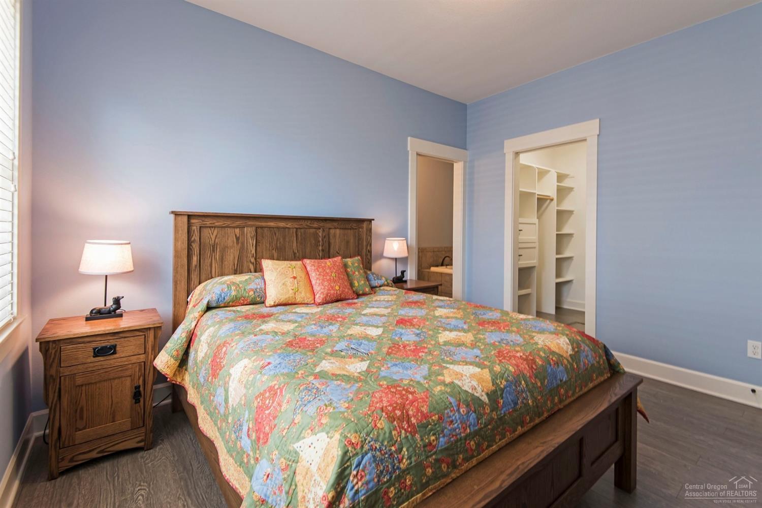 SaddleStone - Residential