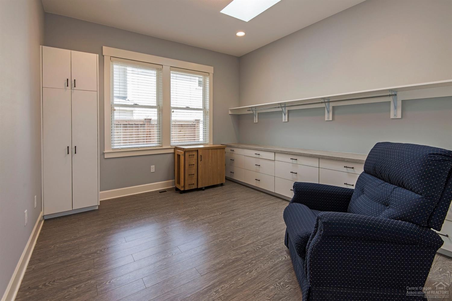 SaddleStone - Residential