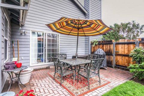 Tiny photo for 3393 NE Stonebrook Loop, Bend, OR 97701 (MLS # 220213087)