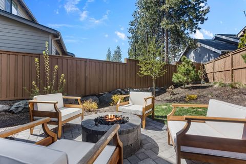 Tiny photo for 19201 NW Mt Shasta Drive, Bend, OR 97703 (MLS # 220219743)