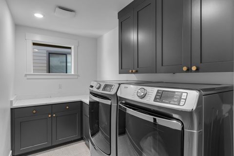 Tiny photo for 19201 NW Mt Shasta Drive, Bend, OR 97703 (MLS # 220219743)
