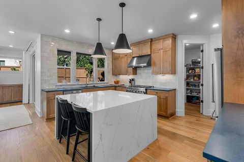 Tiny photo for 19201 NW Mt Shasta Drive, Bend, OR 97703 (MLS # 220219743)