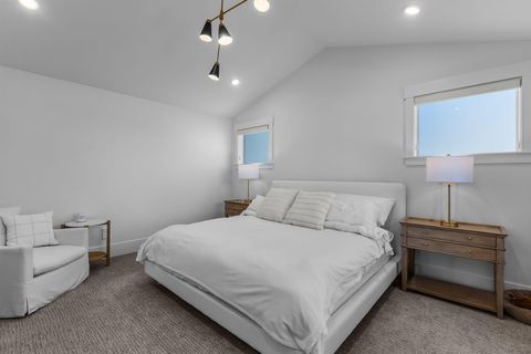 Tiny photo for 19201 NW Mt Shasta Drive, Bend, OR 97703 (MLS # 220219743)