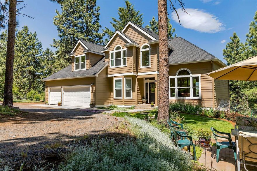 How can you not fall in love with this large custom home with breathtaking views of Plum Valley and peak-a-boo views of Klamath Lake! Enjoy the privacy and tranquility of living in a natural, pinewood setting yet you're only minutes from downtown Klamath Falls. Entertaining is easy in this home - host formal dinner parties or relaxing outdoor cookouts! Beautiful, open concept living with large windows allows you to take in the views and bathe in abundant natural light. Elegant kitchen features granite countertops, stainless steel appliances, stylish pendant lights and leaded-glass maple cabinetry. Large master en suite with spa-like jetted bathtub, tiled double shower and walk-in closets. Spacious bonus room offers many options for entertaining - games, theatre room, craft room and more. Charming second quarters provides a comfortable and private living space for guests and family.
